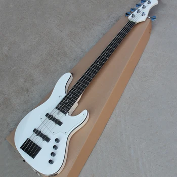 5-струнен бяла електрическа бас-китара с покритие от розово дърво на 24 прагчета, адаптивни
