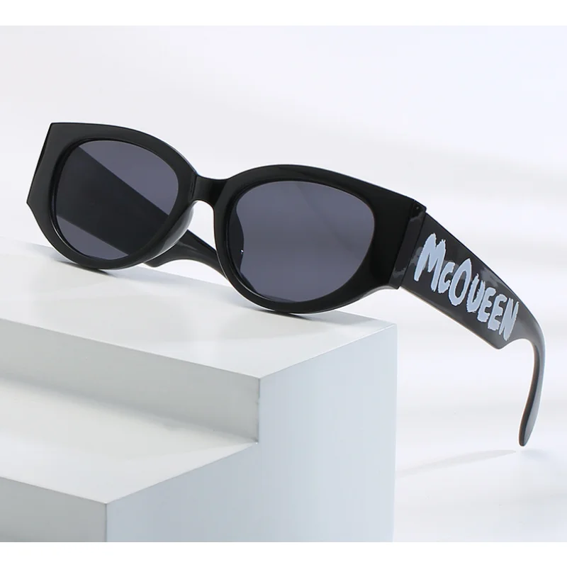 Дамски Мъжки Модни Луксозни Маркови Дизайнерски слънчеви очила в стил пънк, хип-Хоп, Женски реколта Квадратни слънчеви очила в малка Рамка UV400