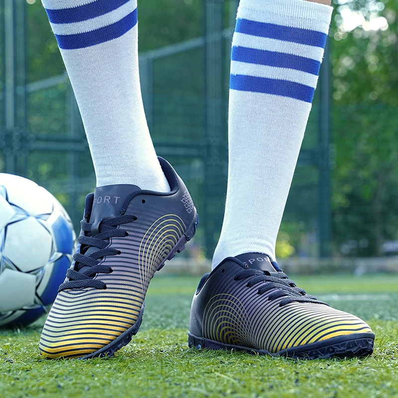 Качествени футболни обувки на Едро C. Diqna, Здрава лека Удобна футболни обувки, Улични оригинални маратонки с шипове за футзала