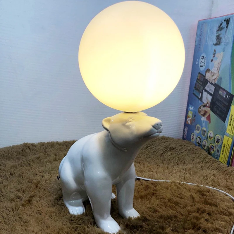 Лидице настолна лампа в Скандинавски стил, Модерна и Креативна настолна лампа от смола стъкло, Led Новост, Декорация във формата на полярна мечка, за дома, детски спални