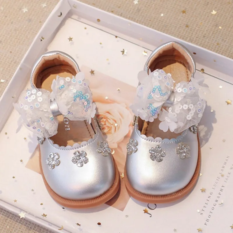 Нови обувки на Принцесата за момичета, обувките Мери Джейн с лъскав нос, Бели сватбени обувки за момиче с цветя модел, детска празнична обувки за деца 347L