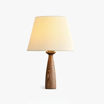 Декоративна настолна лампа от масивно дърво дизайнерски модел стаи тип 