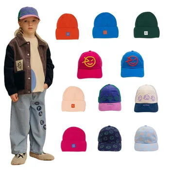 Детска бейзболна шапка 2023, есенно-зимна нова вязаная капачка за прекрасната момчета с анимационни герои, топло солнцезащитная шапка, детски дрехи