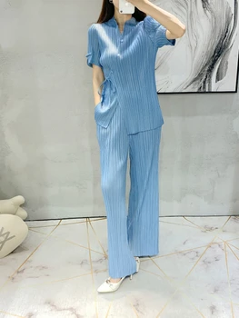 Модерен комплект Miyake в гънки, Жена Темперамент 2023, Ретро Топ с висока деколте и шнур + Широки панталони, Комплект от две части