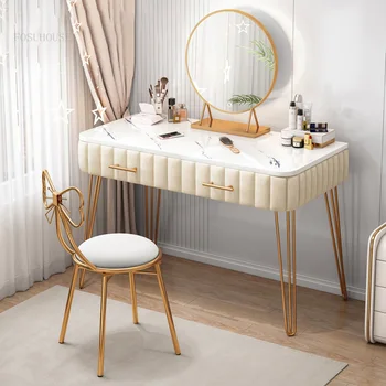 Модерни минималистичные скринове, светлина в спалнята, Луксозен усъвършенстван тоалетка с огледало, Малък апартамент, Домашен модерен масичка за грим с огледало