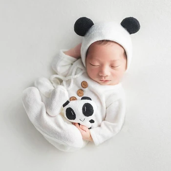 Реквизит за снимки на новородени, вязаный гащеризон с ръчно изработени + шапка с уши на мечка + Комплект кукли Панди, Бебешки дрехи за фотография, 4 цвята